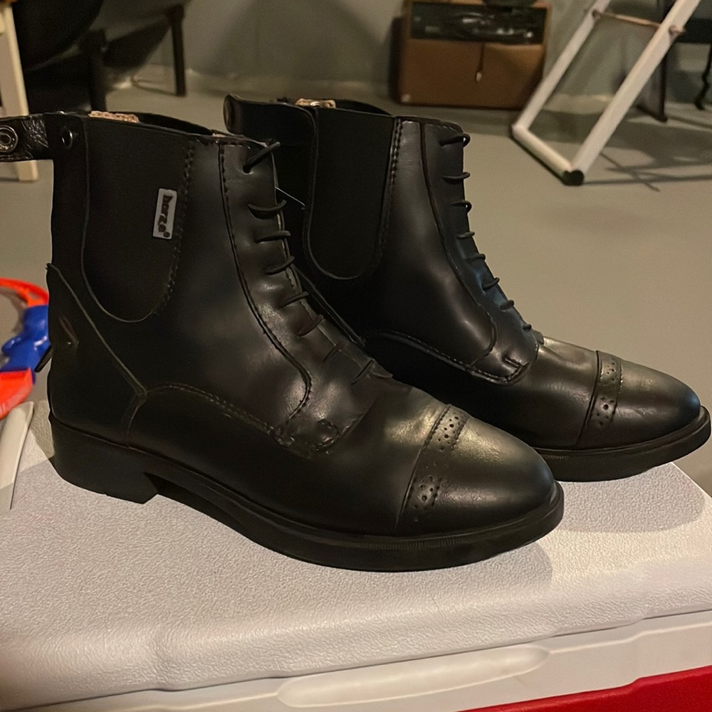 Horse riding boots (size 36 Euro)